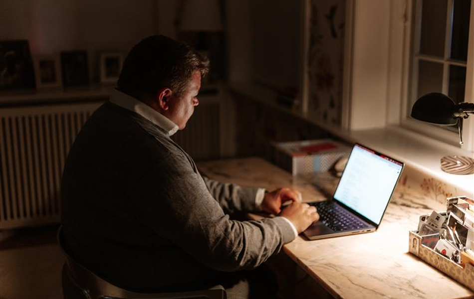 How social media influences body image and behaviour